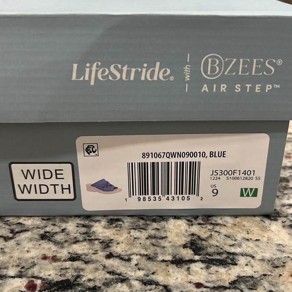 Life Stride Skipper Blue and Tan Sandals with Knotted Design - Picture 6 of 6